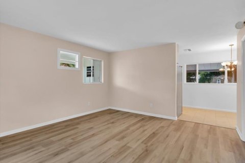 Купить виллу или дом в Лейкленд, Флорида 9 комнат, 95.22м2, № 2200487 - фото 9
