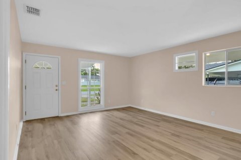Купить виллу или дом в Лейкленд, Флорида 9 комнат, 95.22м2, № 2200487 - фото 8