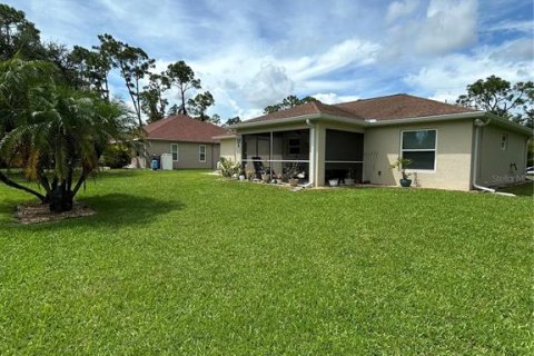 House in North Port, Florida 3 bedrooms, 133.41 sq.m. № 2358246 - photo 25