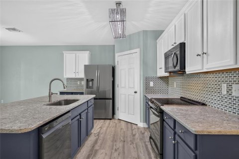 Casa en venta en Port Charlotte, Florida, 4 dormitorios, 171.5 m2 № 2416319 - foto 7
