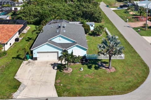 Casa en venta en Port Charlotte, Florida, 4 dormitorios, 171.5 m2 № 2416319 - foto 29