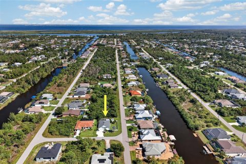 Casa en venta en Port Charlotte, Florida, 4 dormitorios, 171.5 m2 № 2416319 - foto 30