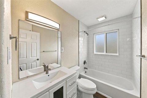 Villa ou maison à vendre à Saint Petersburg, Floride: 2 chambres, 73.86 m2 № 2396012 - photo 15