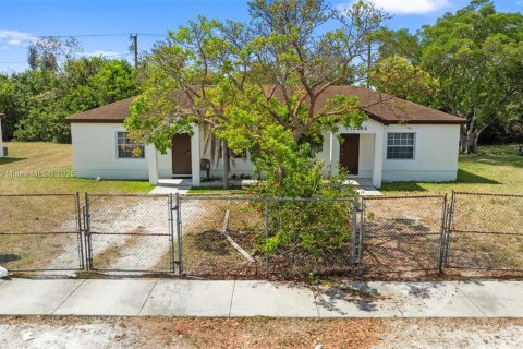 Propiedad comercial en venta en Miami, Florida № 1959597 - foto 23