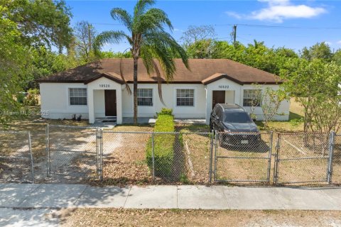 Propiedad comercial en venta en Miami, Florida № 1959597 - foto 22