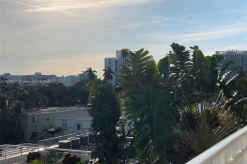 Copropriété à vendre à Miami Beach, Floride: 1 chambre, 72 m2 № 1937050 - photo 11