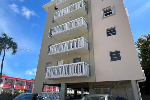 Copropriété à vendre à Miami Beach, Floride: 1 chambre, 72 m2 № 1937050 - photo 13