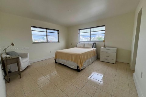 Copropriété à vendre à Miami Beach, Floride: 1 chambre, 72 m2 № 1937050 - photo 6