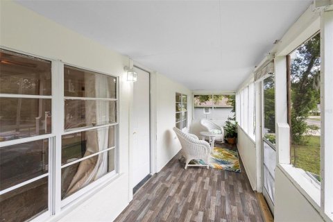 House in DeLand, Florida 5 bedrooms, 133.22 sq.m. № 1625790 - photo 5