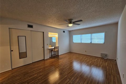 Condominio en alquiler en Clearwater, Florida, 2 dormitorios, 130.06 m2 № 1901799 - foto 13