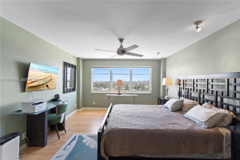 Condominio en alquiler en Fort Lauderdale, Florida, 2 dormitorios, 113.15 m2 № 1991090 - foto 4