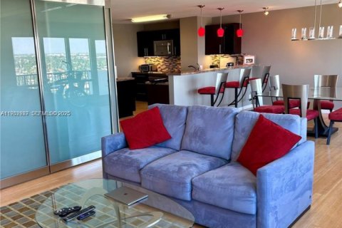 Condominio en alquiler en Fort Lauderdale, Florida, 2 dormitorios, 113.15 m2 № 1991090 - foto 30