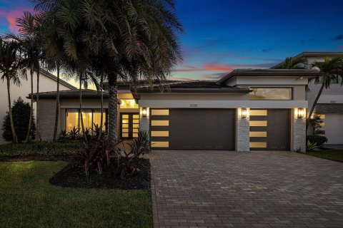 Villa ou maison à Boca Raton, Floride 4 chambres, 288.55 m2 № 2412498
