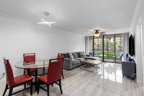 Condo in Boca Raton, Florida, 2 bedrooms  № 2393195 - photo 7