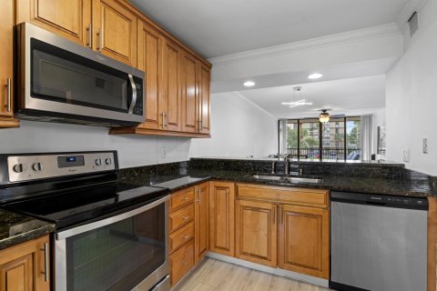 Condo in Boca Raton, Florida, 2 bedrooms  № 2393195 - photo 9