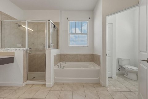 Villa ou maison à vendre à Homestead, Floride: 4 chambres, 268.86 m2 № 2244908 - photo 29