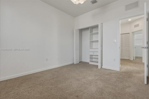 Villa ou maison à vendre à Homestead, Floride: 4 chambres, 268.86 m2 № 2244908 - photo 24