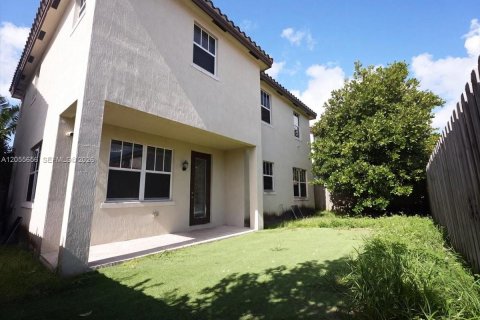 Villa ou maison à vendre à Homestead, Floride: 4 chambres, 268.86 m2 № 2244908 - photo 4