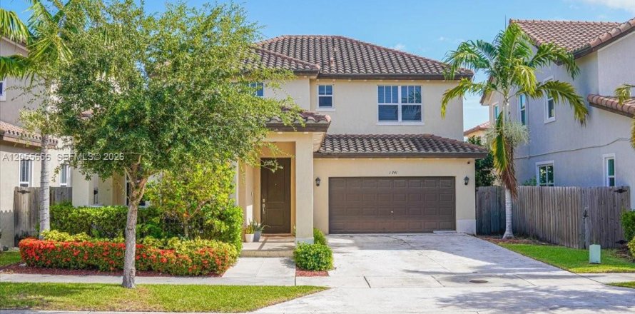 Villa ou maison à Homestead, Floride 4 chambres, 268.86 m2 № 2244908