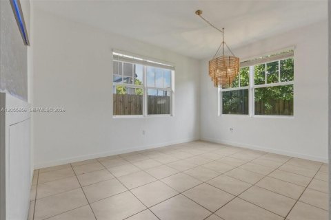 Villa ou maison à vendre à Homestead, Floride: 4 chambres, 268.86 m2 № 2244908 - photo 13