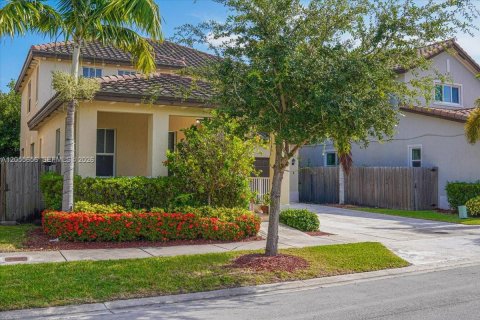 Villa ou maison à vendre à Homestead, Floride: 4 chambres, 268.86 m2 № 2244908 - photo 3