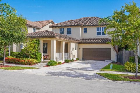 Villa ou maison à vendre à Homestead, Floride: 4 chambres, 268.86 m2 № 2244908 - photo 6