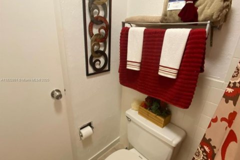 Condo in Davenport, Florida  № 1809463 - photo 8