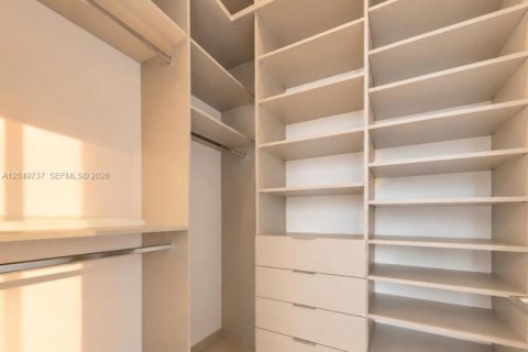 Copropriété à vendre à Miami, Floride: 3 chambres, 137.59 m2 № 2269142 - photo 10
