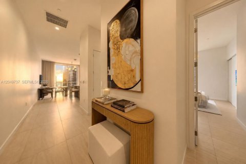 Copropriété à vendre à Miami, Floride: 3 chambres, 137.59 m2 № 2269142 - photo 2