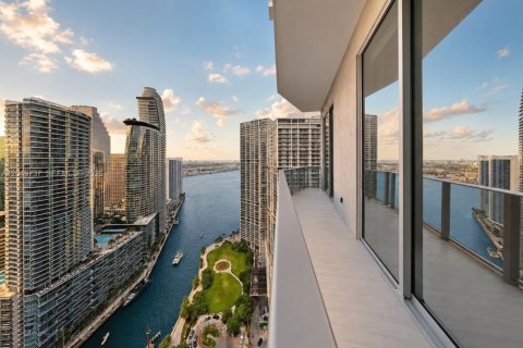 Copropriété à vendre à Miami, Floride: 3 chambres, 137.59 m2 № 2269142 - photo 15
