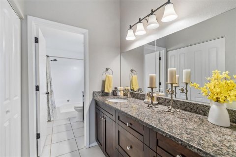 Casa en venta en Tampa, Florida, 4 dormitorios, 151.8 m2 № 2232025 - foto 26