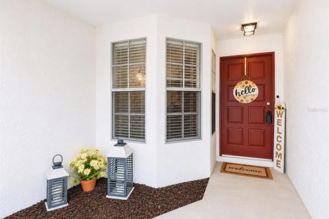 Casa en venta en Tampa, Florida, 4 dormitorios, 151.8 m2 № 2232025 - foto 3