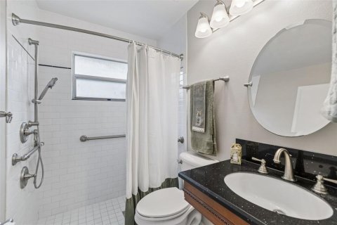 Casa en venta en Tampa, Florida, 4 dormitorios, 151.8 m2 № 2232025 - foto 20