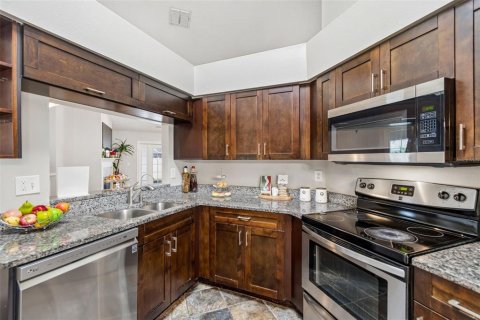 Casa en venta en Tampa, Florida, 4 dormitorios, 151.8 m2 № 2232025 - foto 14