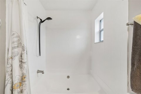 Casa en venta en Tampa, Florida, 4 dormitorios, 151.8 m2 № 2232025 - foto 28