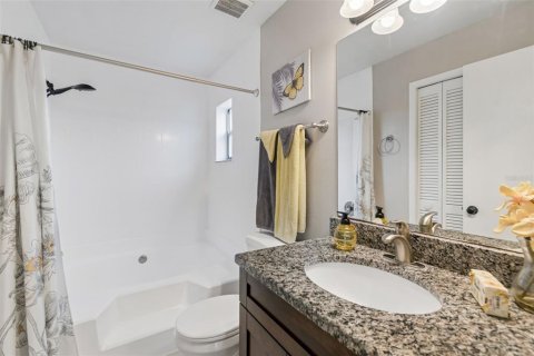 Casa en venta en Tampa, Florida, 4 dormitorios, 151.8 m2 № 2232025 - foto 27