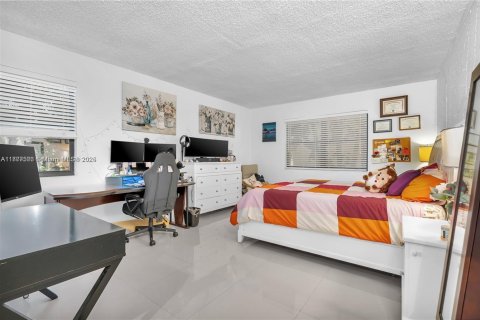 Copropriété à vendre à Miami, Floride: 2 chambres, 132.66 m2 № 1924326 - photo 13