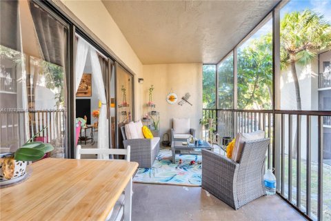 Copropriété à vendre à Miami, Floride: 2 chambres, 132.66 m2 № 1924326 - photo 4