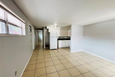 Apartamento en alquiler en Tampa, Florida, 1 dormitorio, 51.1 m2 № 2095576 - foto 4