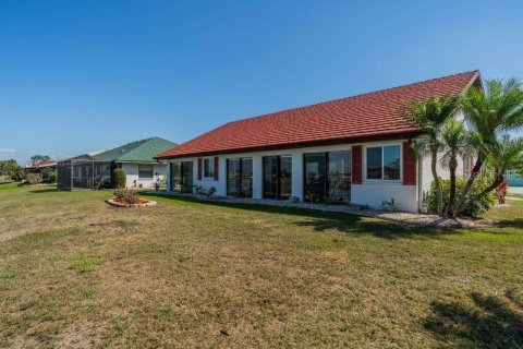Купить виллу или дом в Сан-Сити-Центр, Флорида 8 комнат, 188.68м2, № 1549940 - фото 5