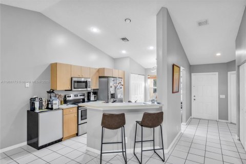 Villa ou maison à vendre à Weston, Floride: 3 chambres, 120.03 m2 № 1965413 - photo 14