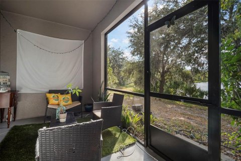 Townhouse in Riverview, Florida 3 bedrooms, 179.12 sq.m. № 2213797 - photo 29