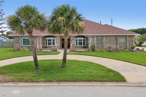 House in Ormond Beach, Florida 3 bedrooms, 284.28 sq.m. № 2126567