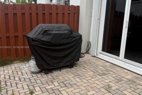 Touwnhouse à vendre à Doral, Floride: 2 chambres, 123.37 m2 № 2006797 - photo 10