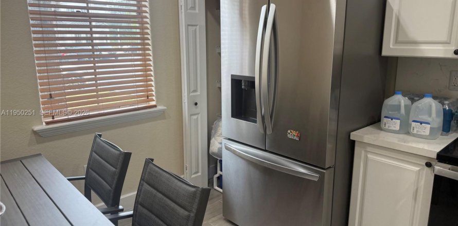 Touwnhouse à Doral, Floride 2 chambres, 123.37 m2 № 2006797