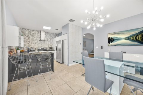 Townhouse in Miami, Florida 3 bedrooms, 155.15 sq.m. № 1848741 - photo 9
