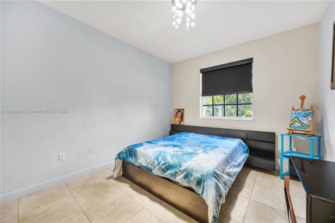 Townhouse in Miami, Florida 3 bedrooms, 155.15 sq.m. № 1848741 - photo 19