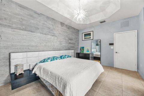 Townhouse in Miami, Florida 3 bedrooms, 155.15 sq.m. № 1848741 - photo 24