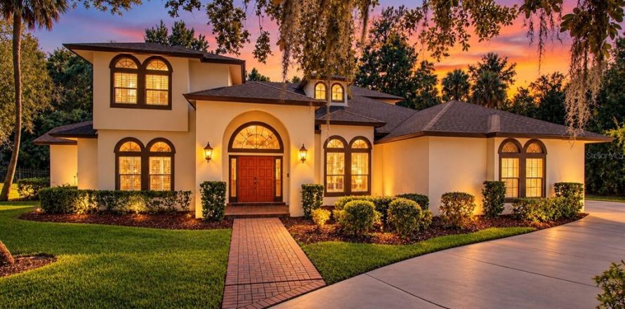 Villa ou maison à Longwood, Floride 5 chambres, 370.49 m2 № 2431694
