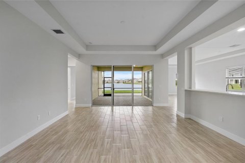 House in Westlake, Florida 4 bedrooms, 369.66 sq.m. № 2081897 - photo 6